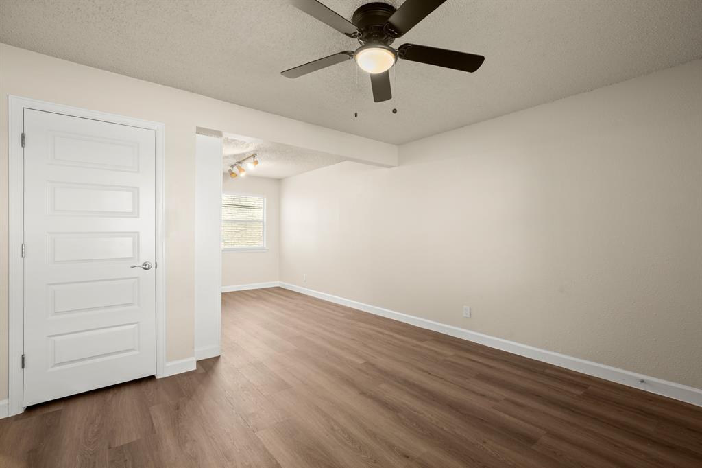 2408 Longview St #112 Property Photo 15