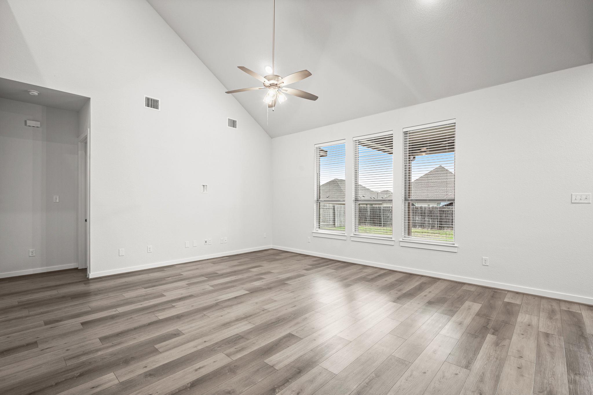 841 Spinnaker Loop Property Photo 16