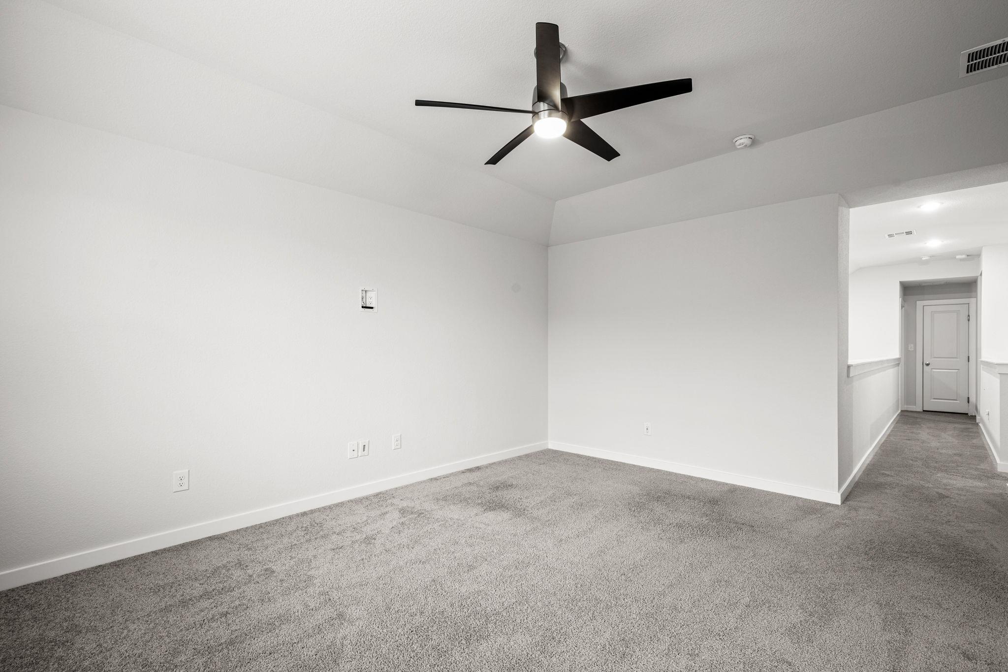 841 Spinnaker Loop Property Photo 32