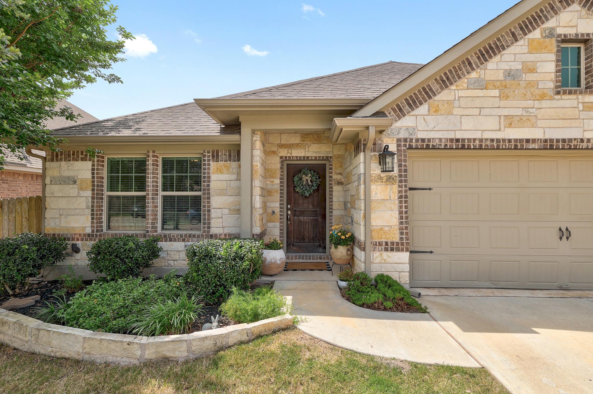 7704 Leonardo Dr Property Photo 3