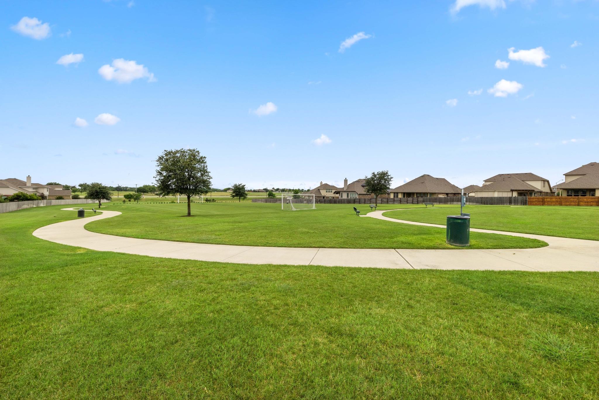 7704 Leonardo Dr Property Photo 35