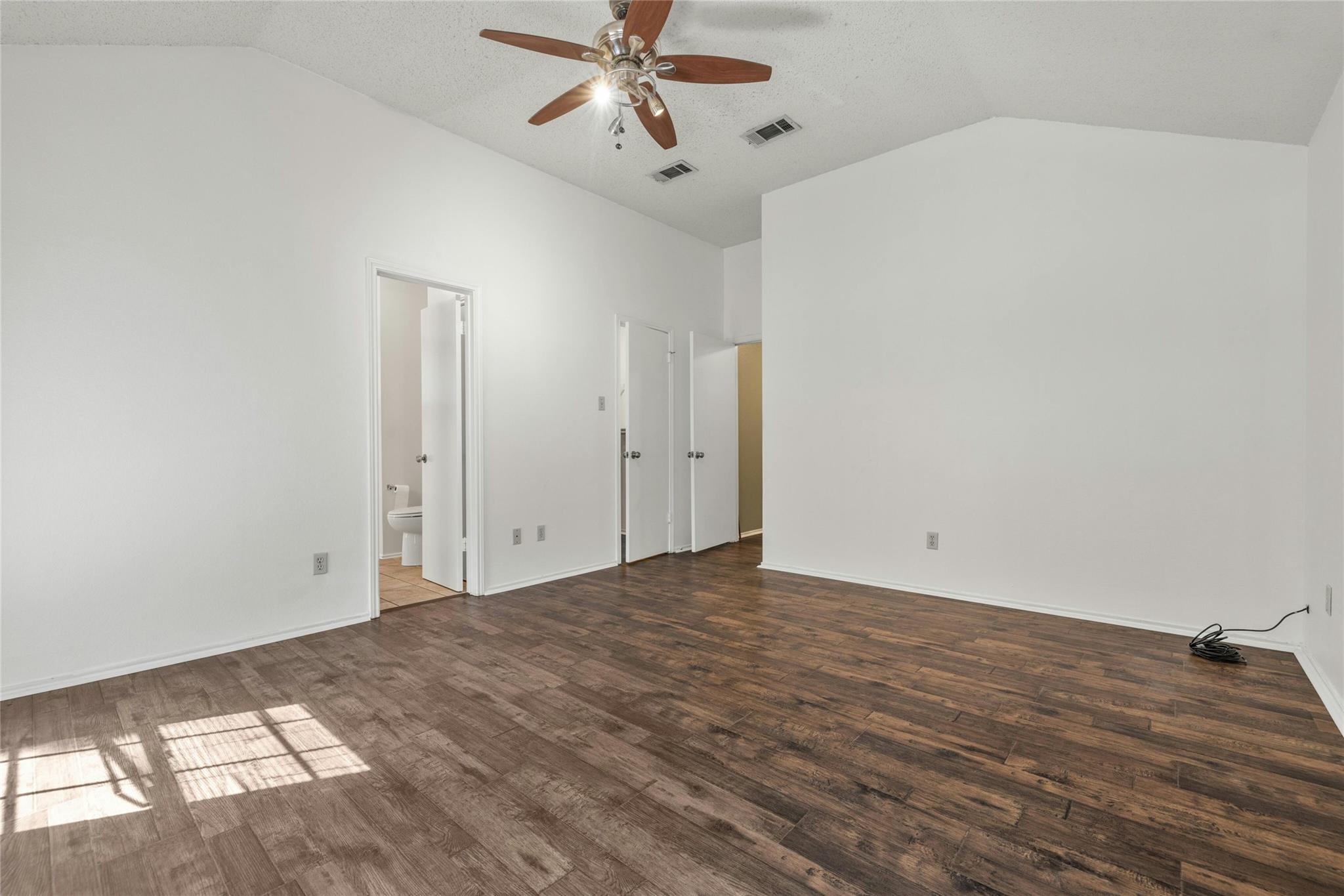 4700 Fallenash Dr Property Photo 11