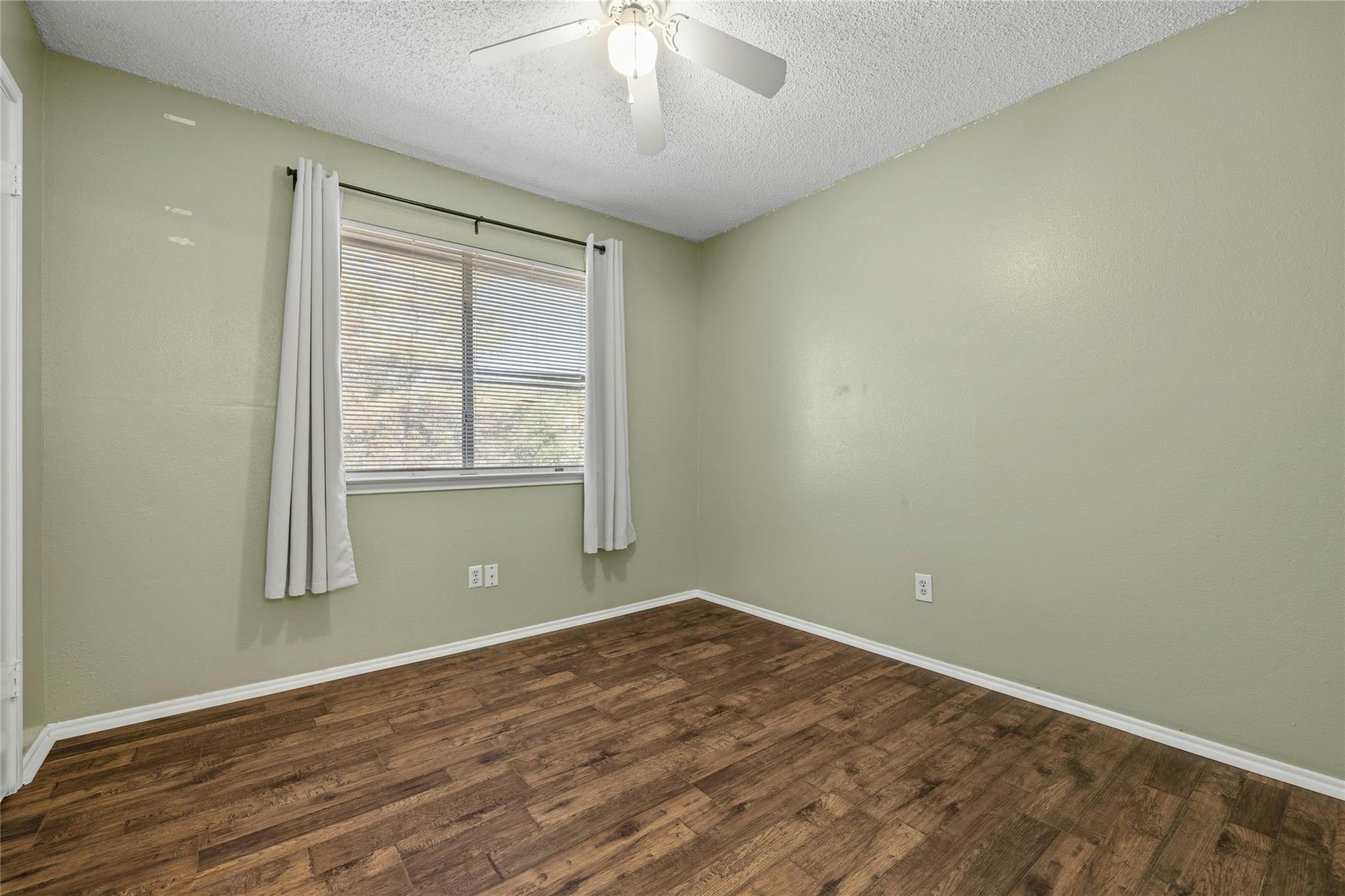 4700 Fallenash Dr Property Photo 14