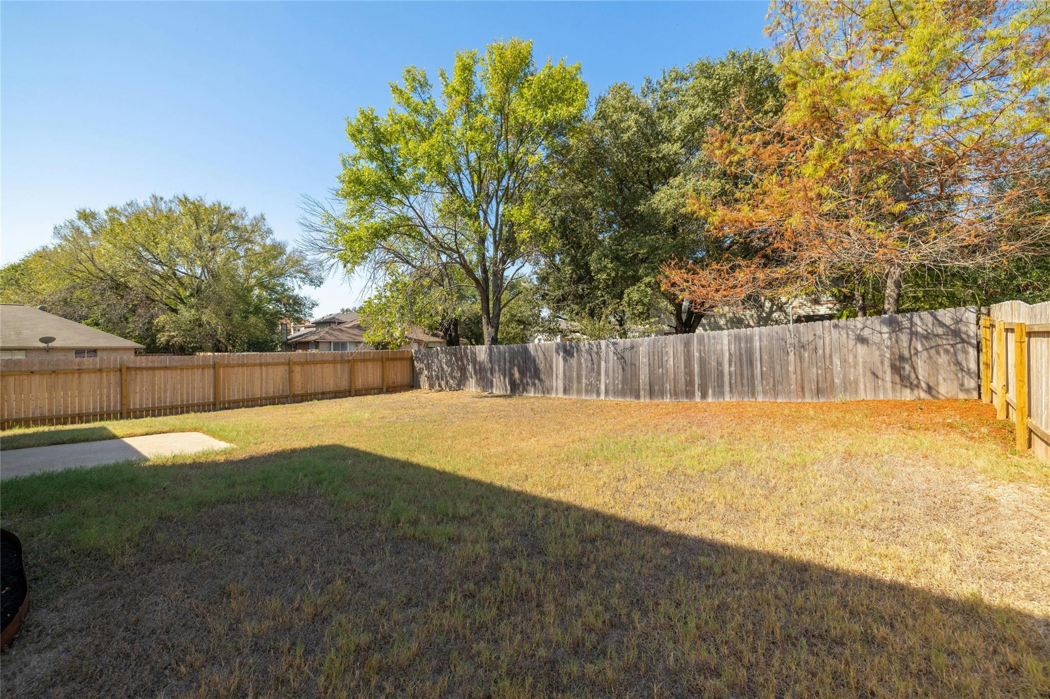 4700 Fallenash Dr Property Photo 17