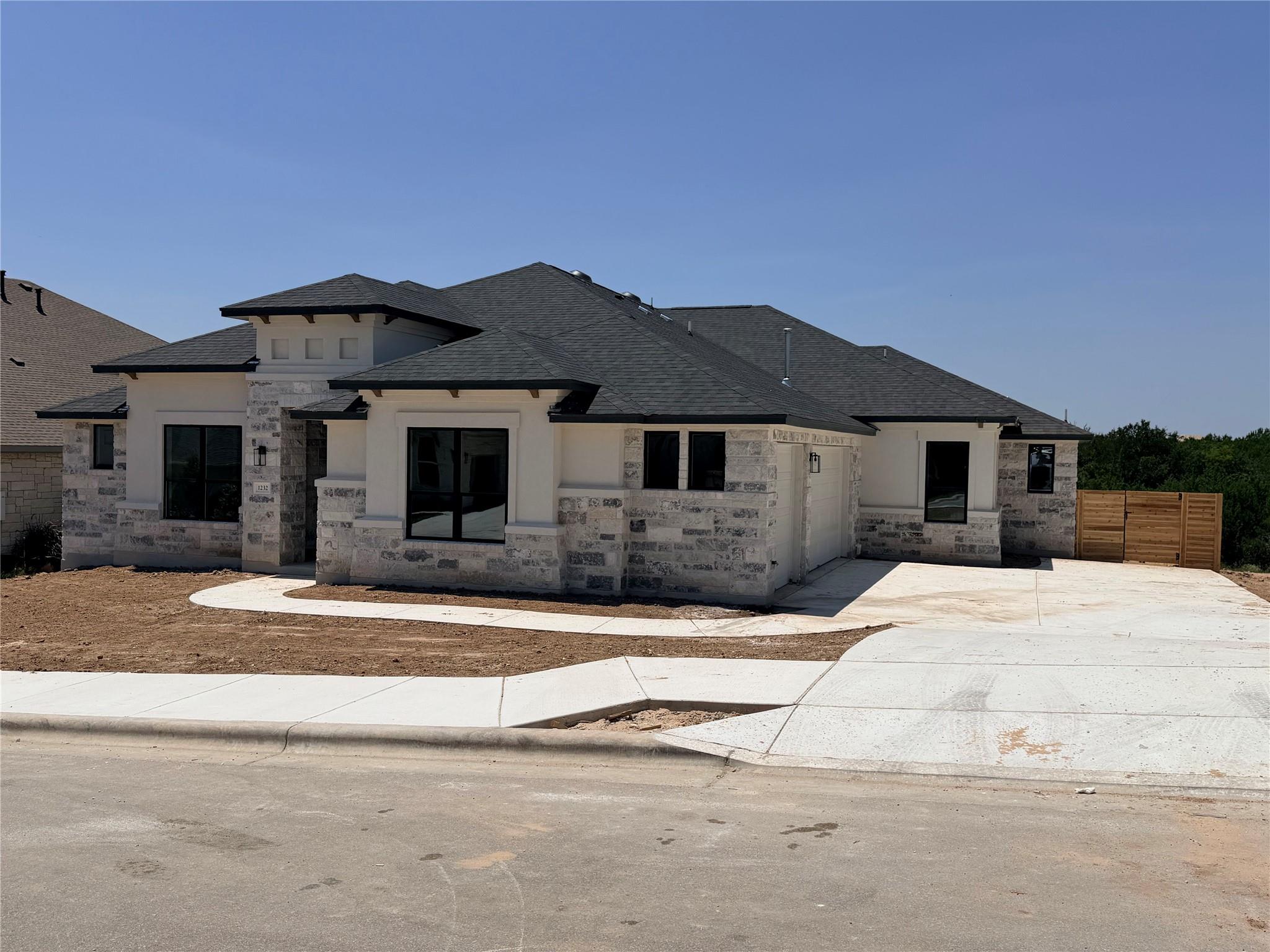 1232 Stormy Dr Property Photo 1