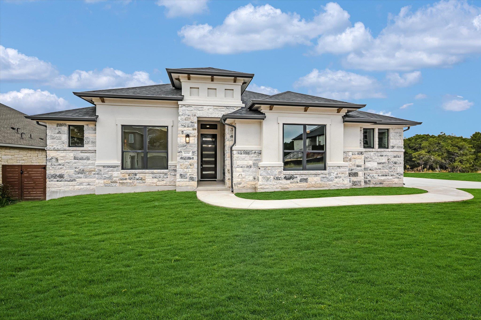 1232 Stormy Dr