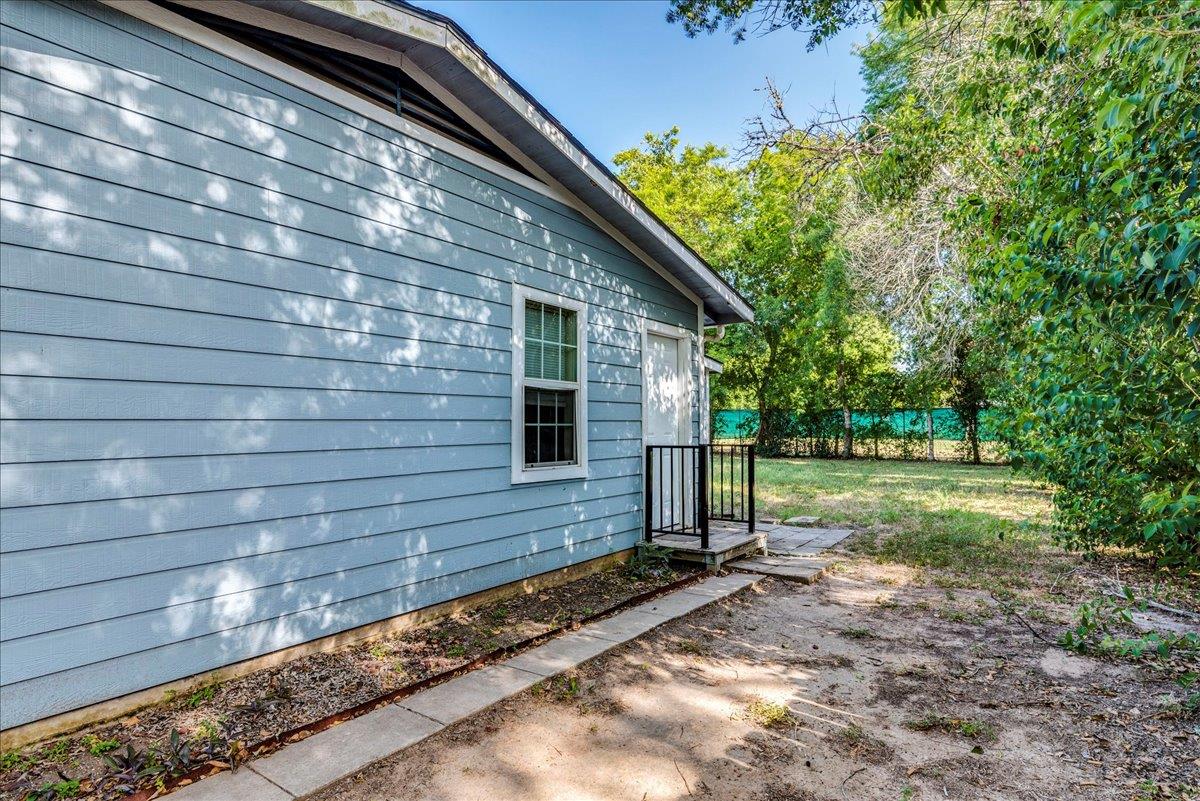 609 Cottonwod St Property Photo 15