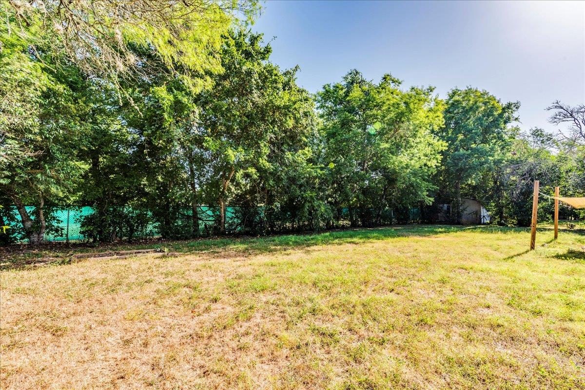 609 Cottonwod St Property Photo 27