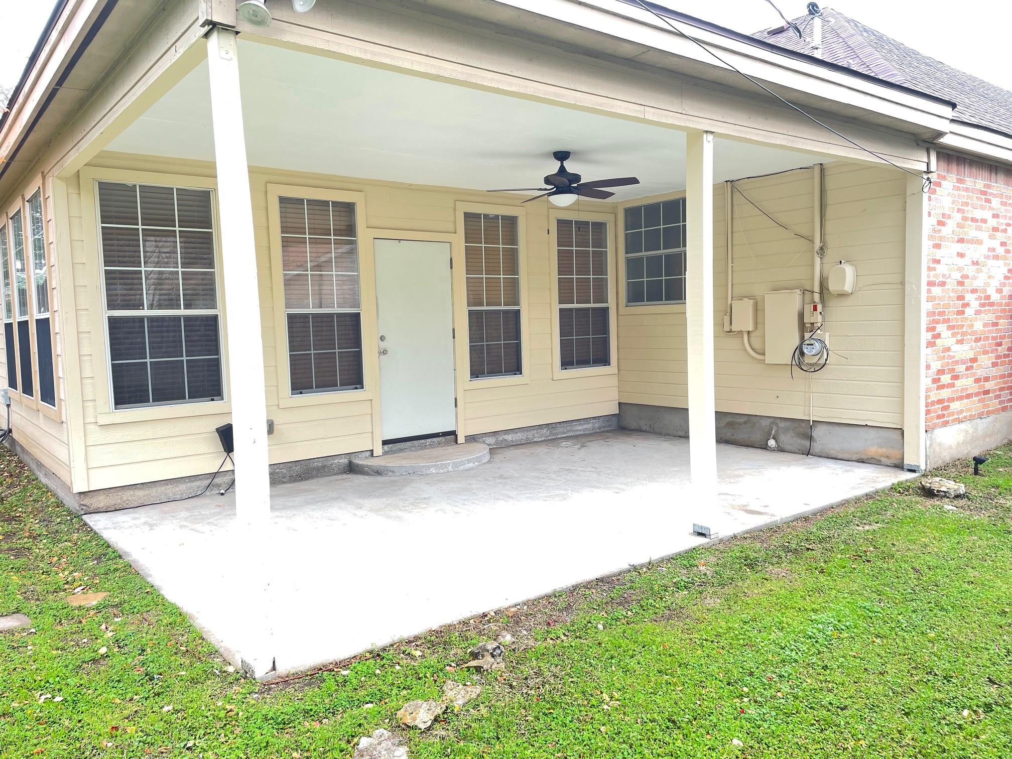 13220 Villa Park Dr Property Photo 3