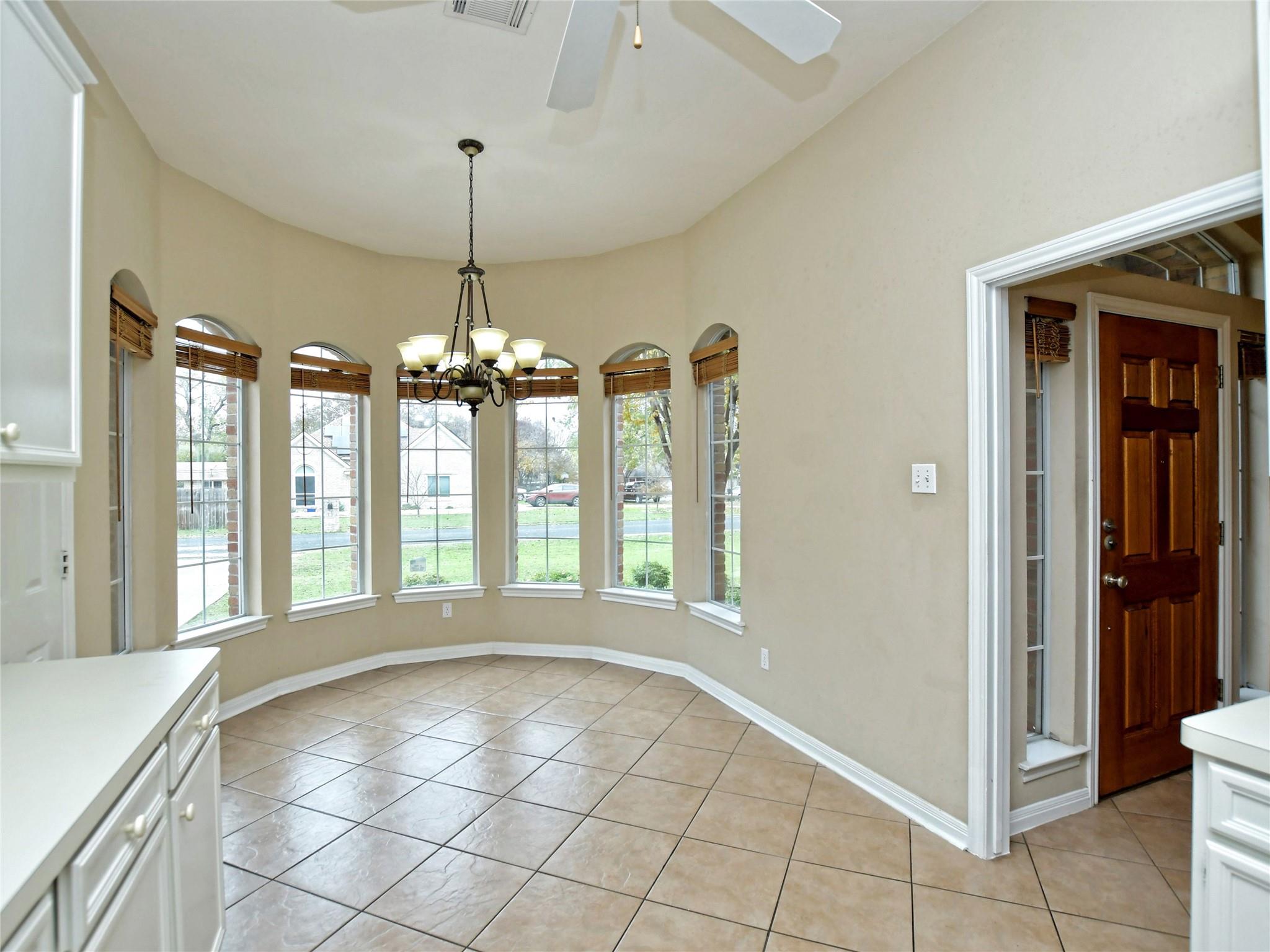 13220 Villa Park Dr Property Photo 10