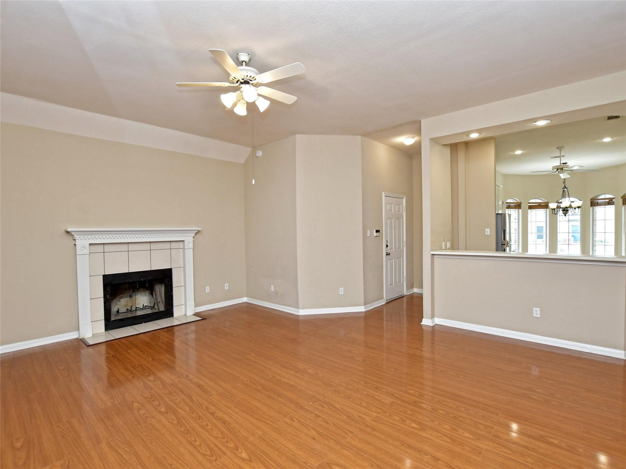 13220 Villa Park Dr Property Photo 11