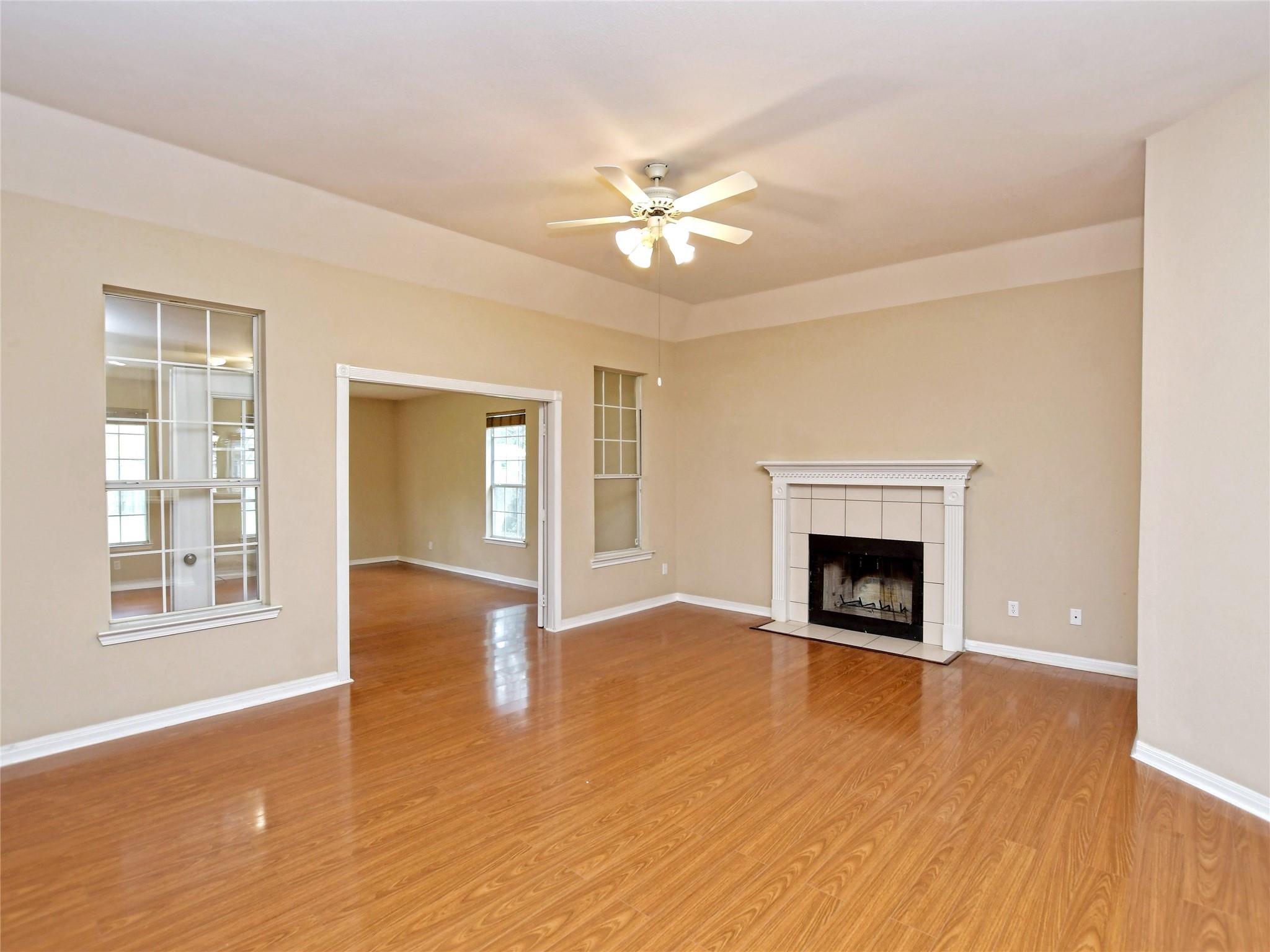 13220 Villa Park Dr Property Photo 12