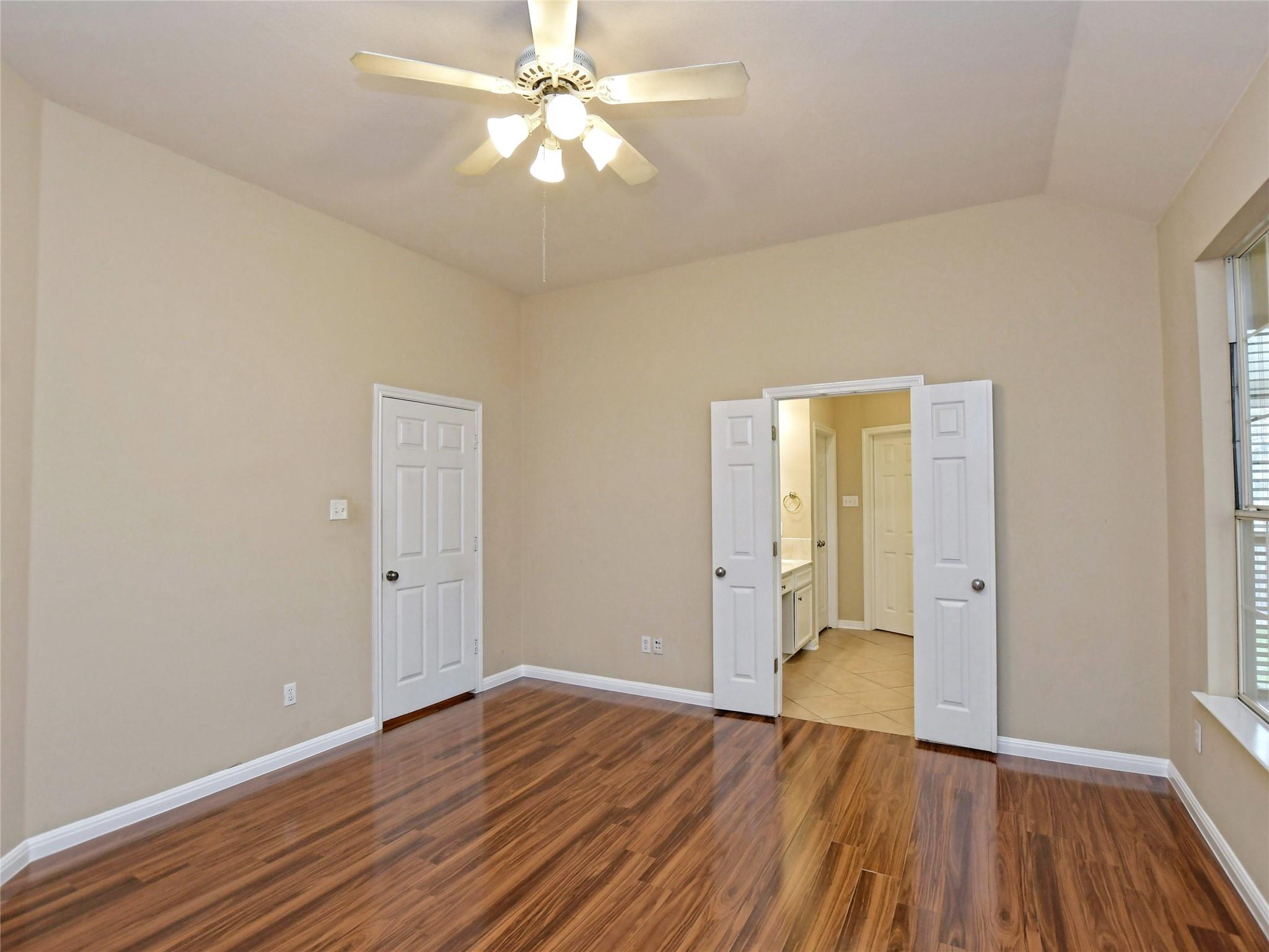 13220 Villa Park Dr Property Photo 20