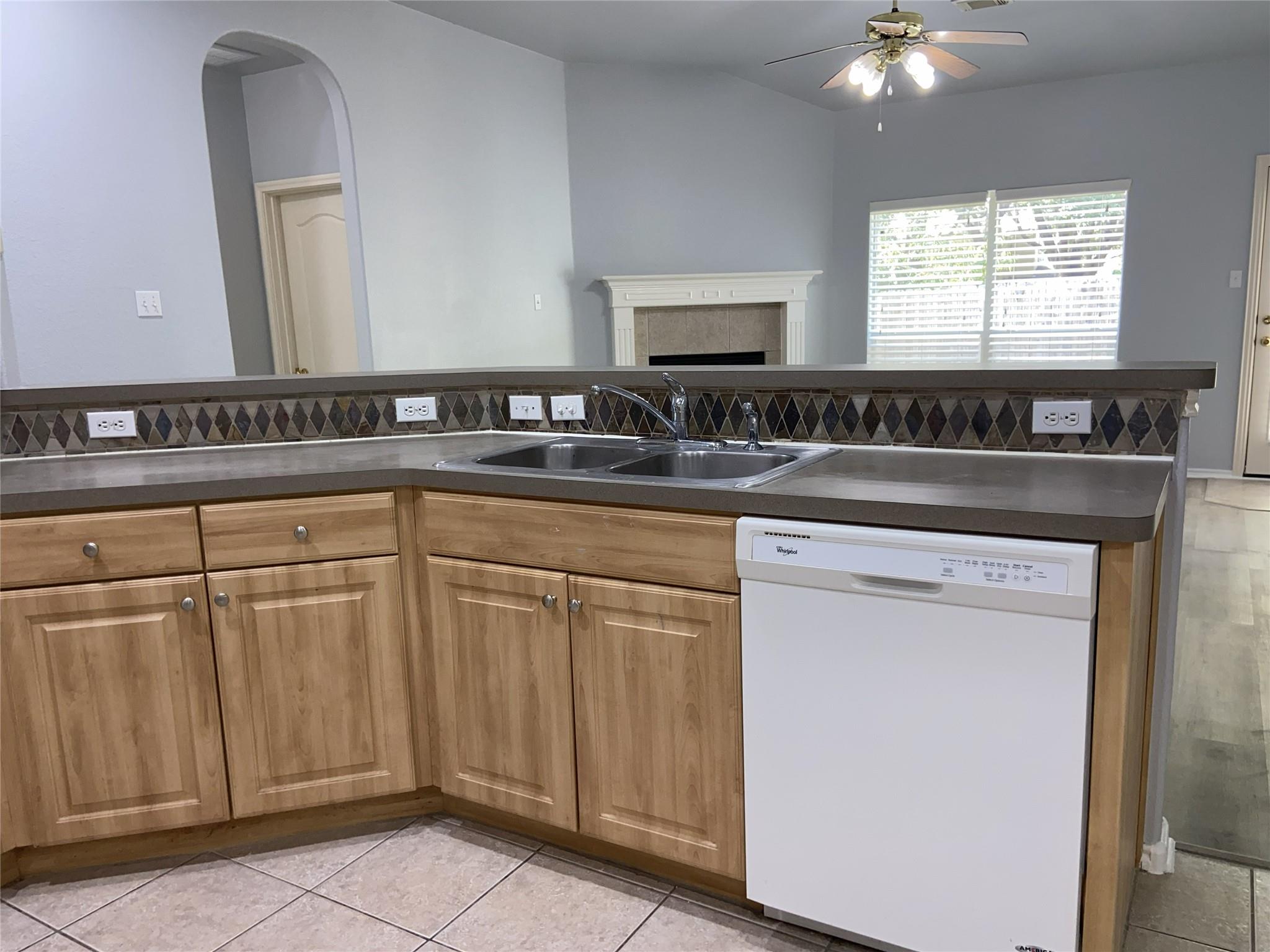 2313 Lou John St Property Photo 5