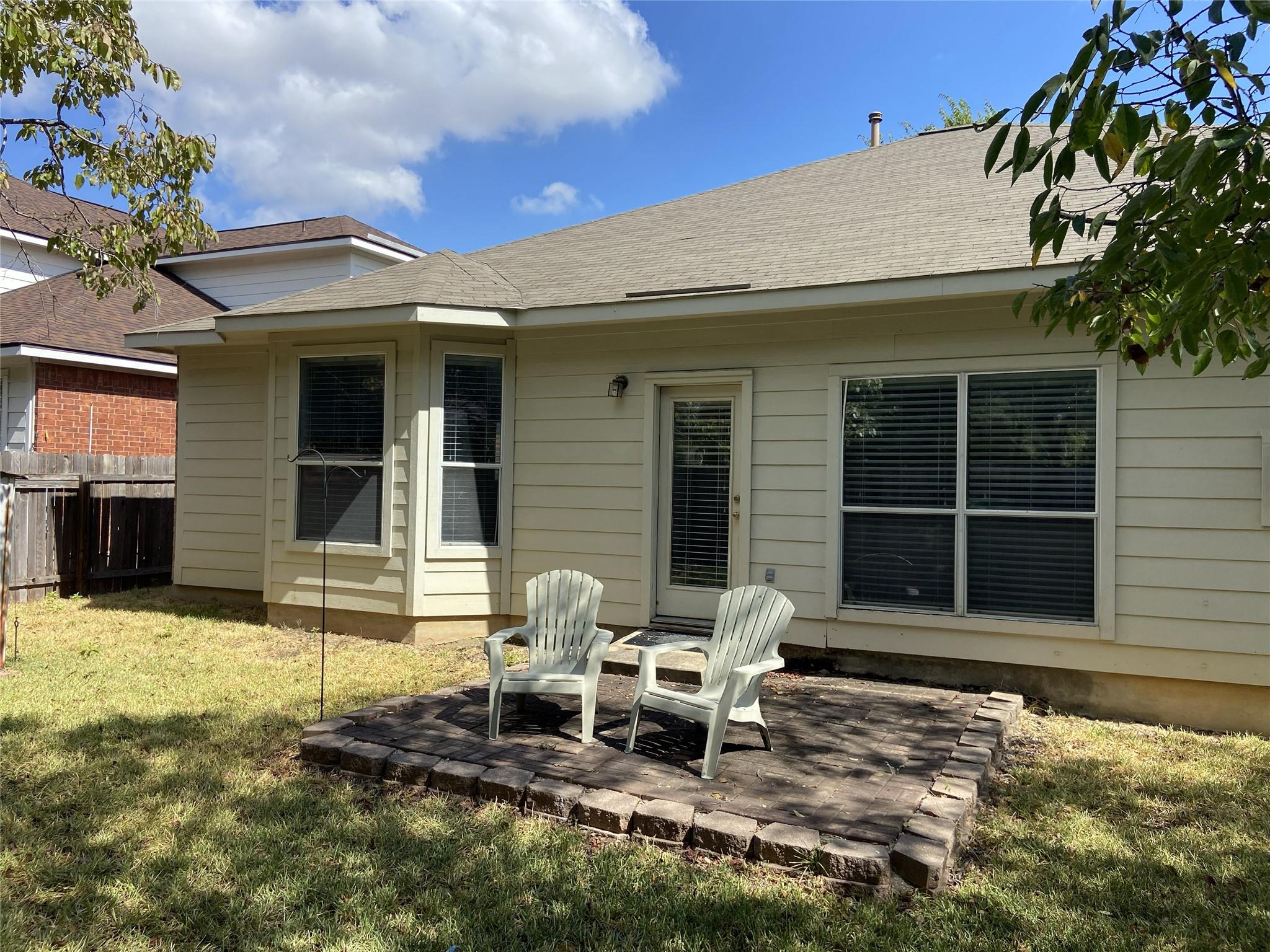 2313 Lou John St Property Photo 21