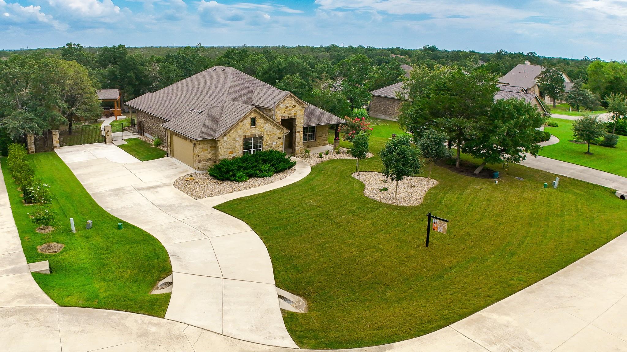 107 Tylee Cir Property Photo 40