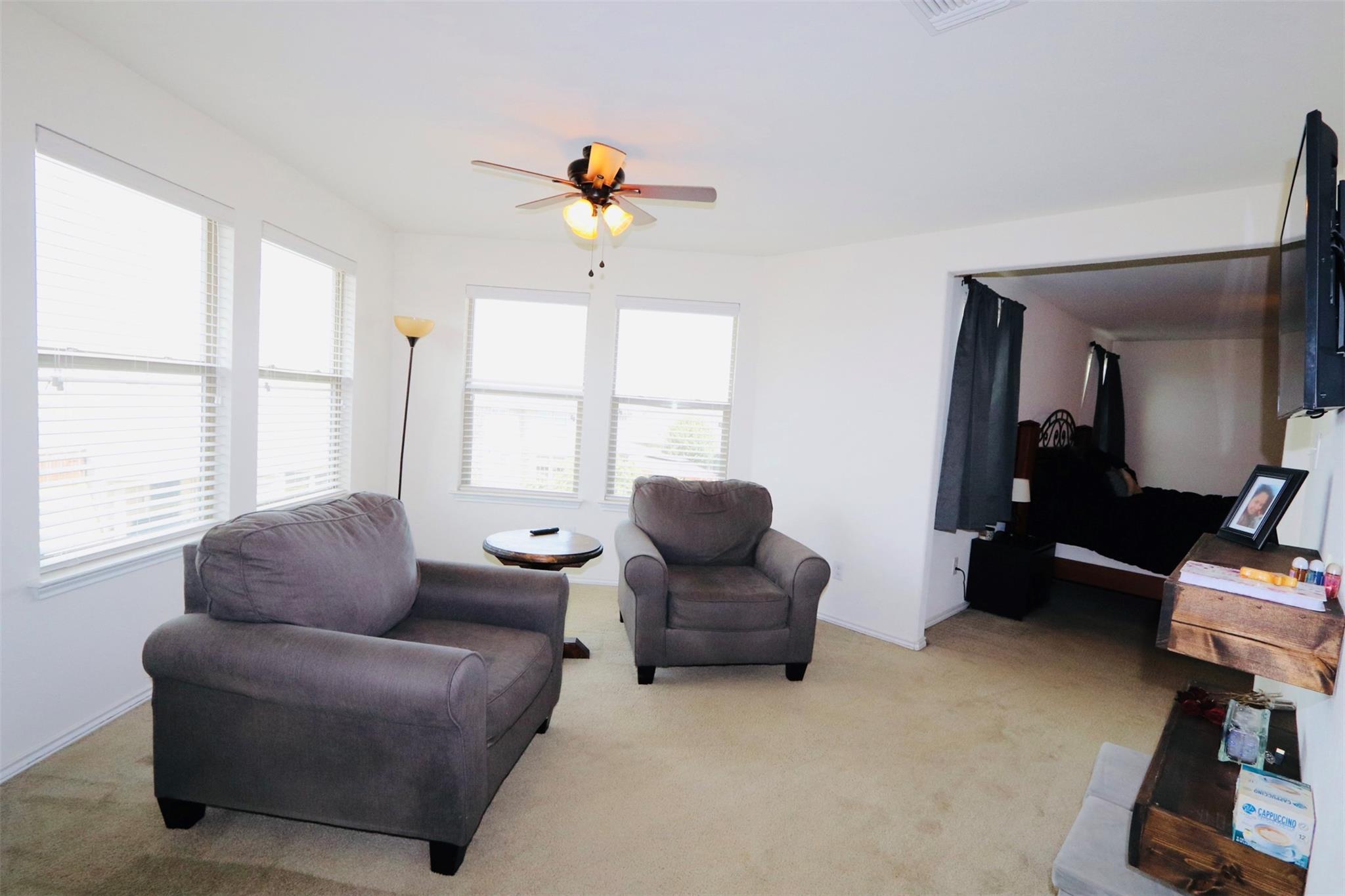 1712 Uhland Dr Property Photo 31
