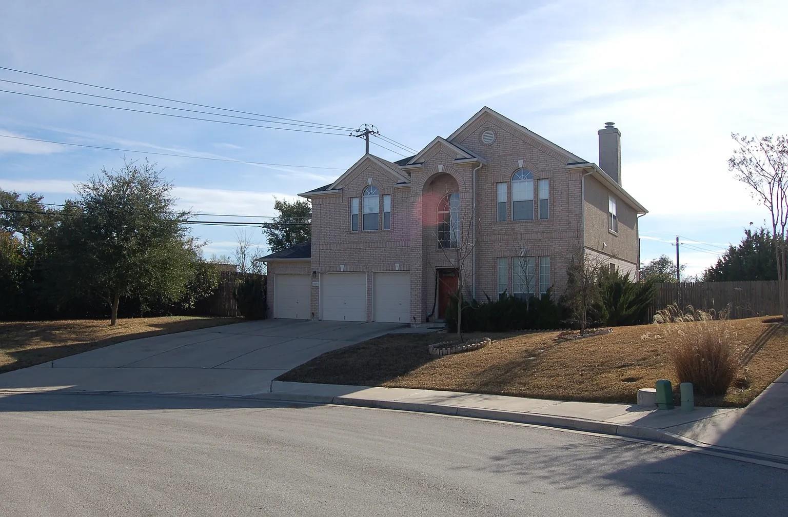 11505 Emerald Falls Dr Property Photo 2