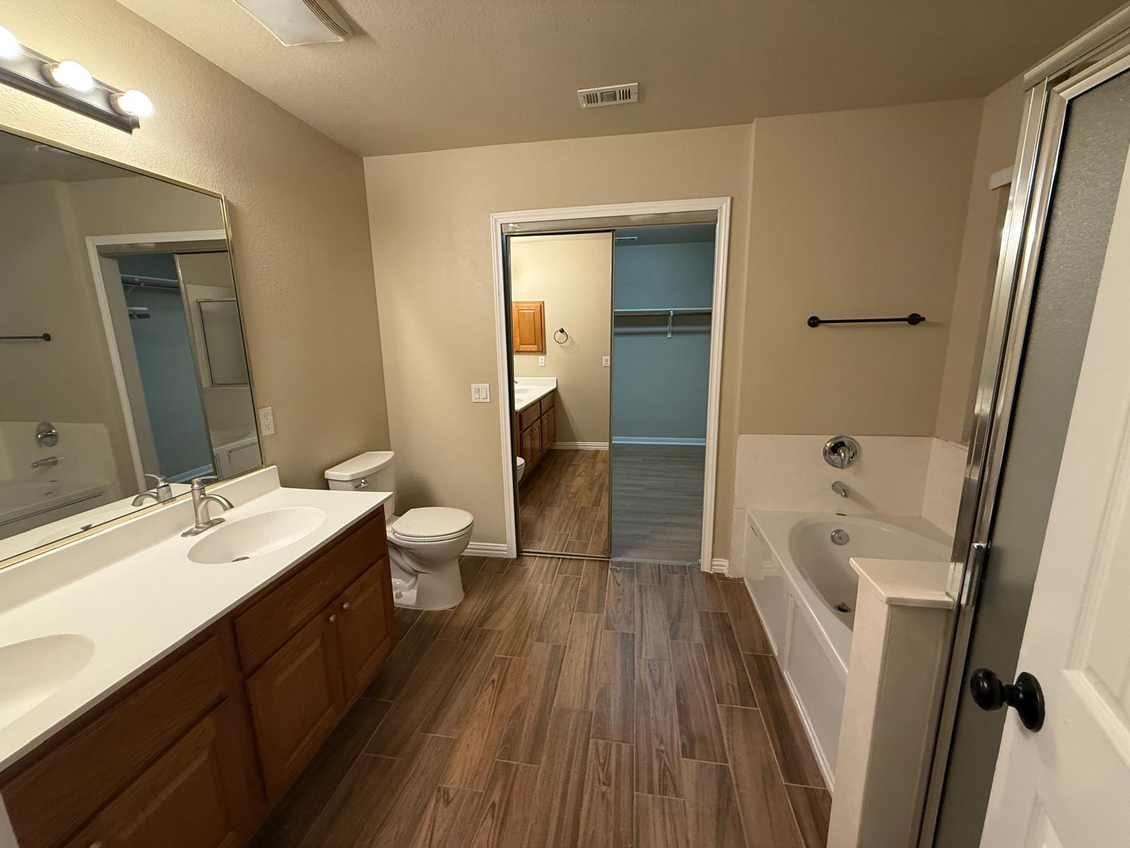 11505 Emerald Falls Dr Property Photo 31