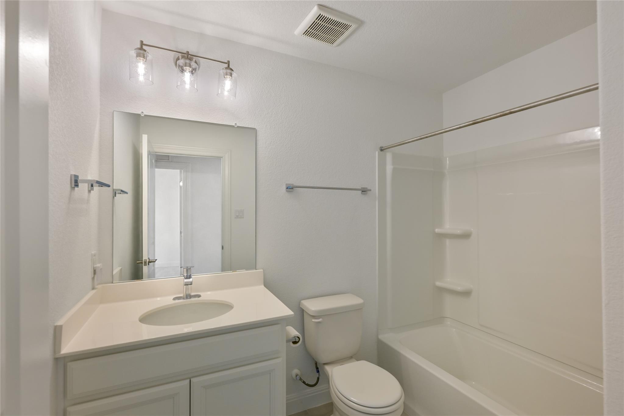 301 Harbors Ln Property Photo 9