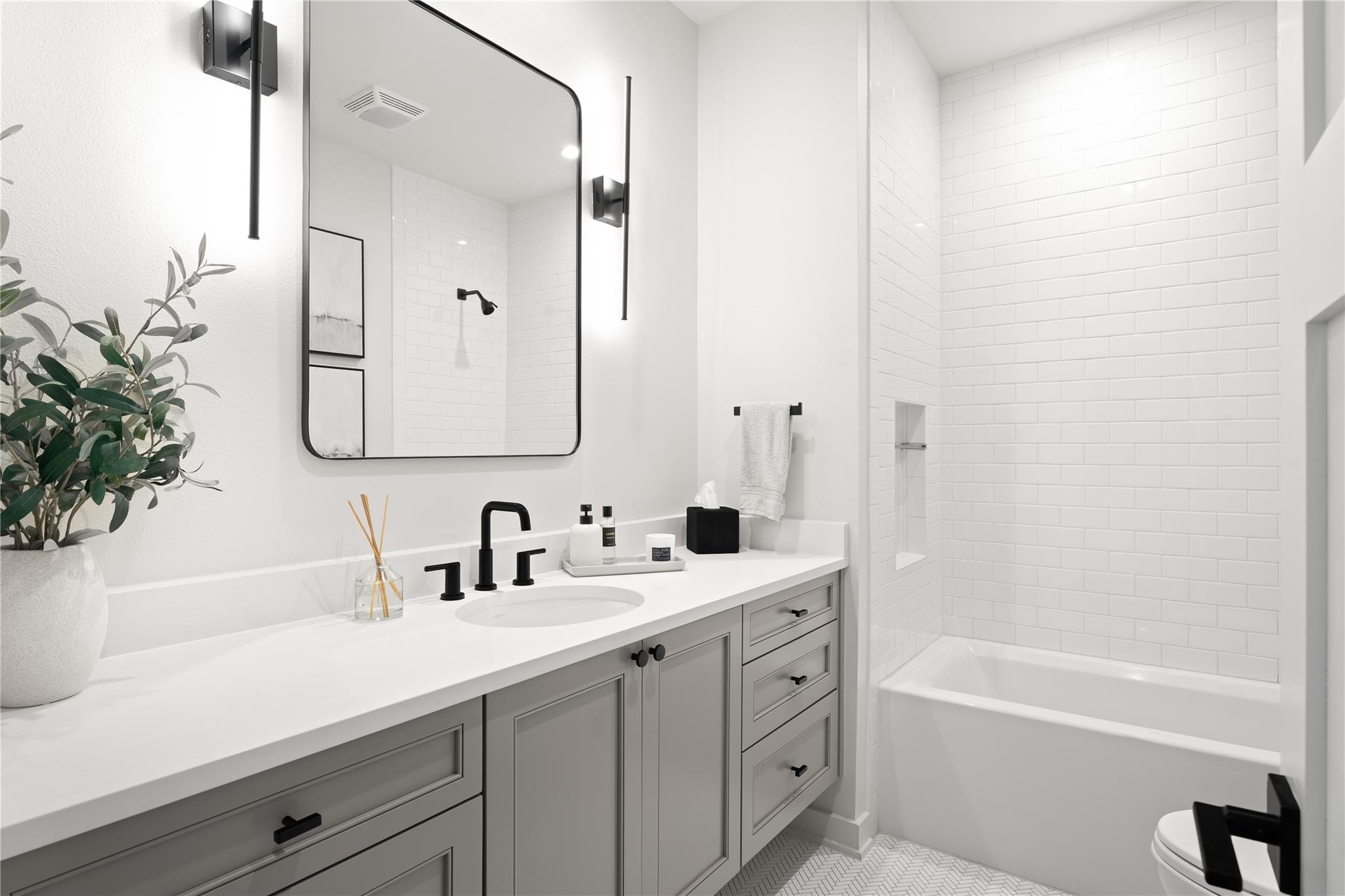 2518 Watkins Way Property Photo 32
