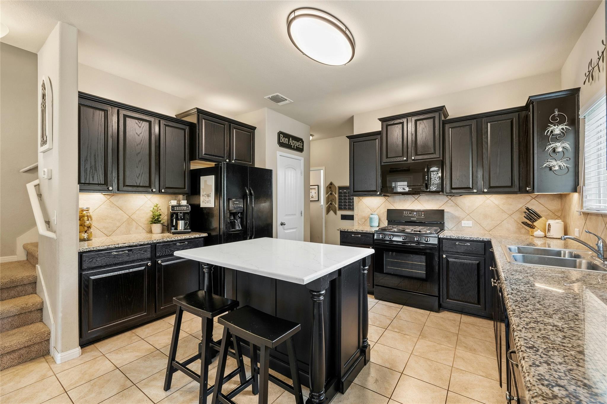 1453 Hamiltons Way Property Photo 11