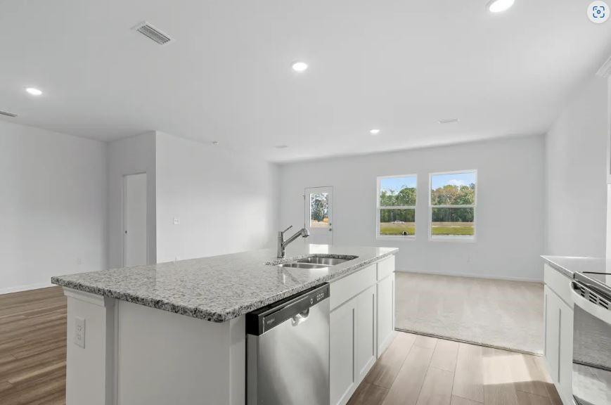 1421 Morris Loop Property Photo 6