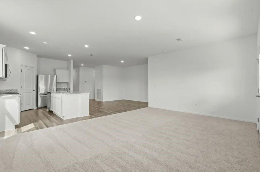 1421 Morris Loop Property Photo 8