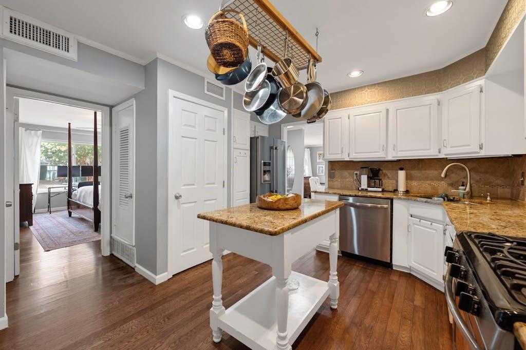 2609 Friar Tuck Ln Property Photo 10