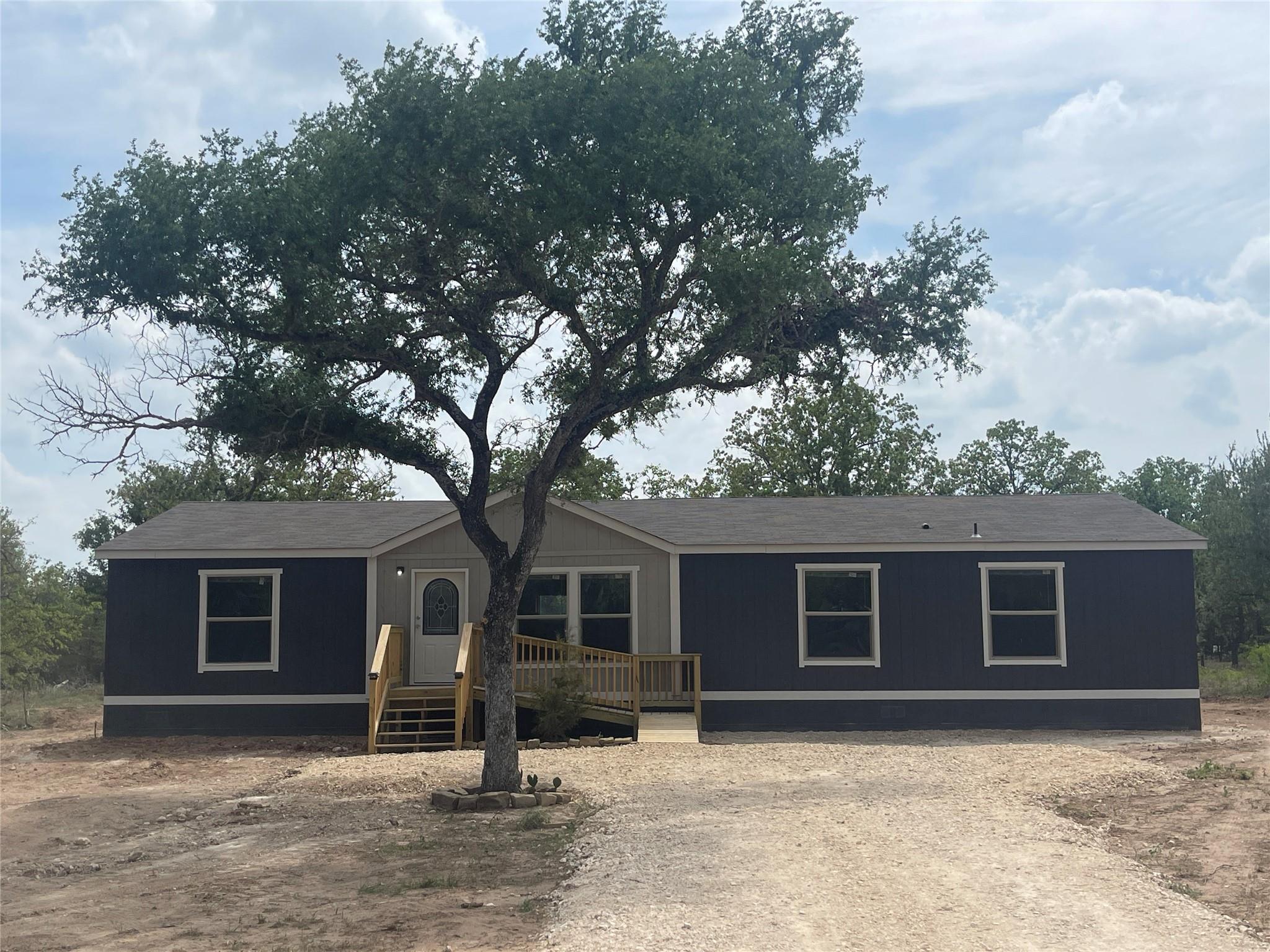 1740 Sandy Creek Rd Property Photo