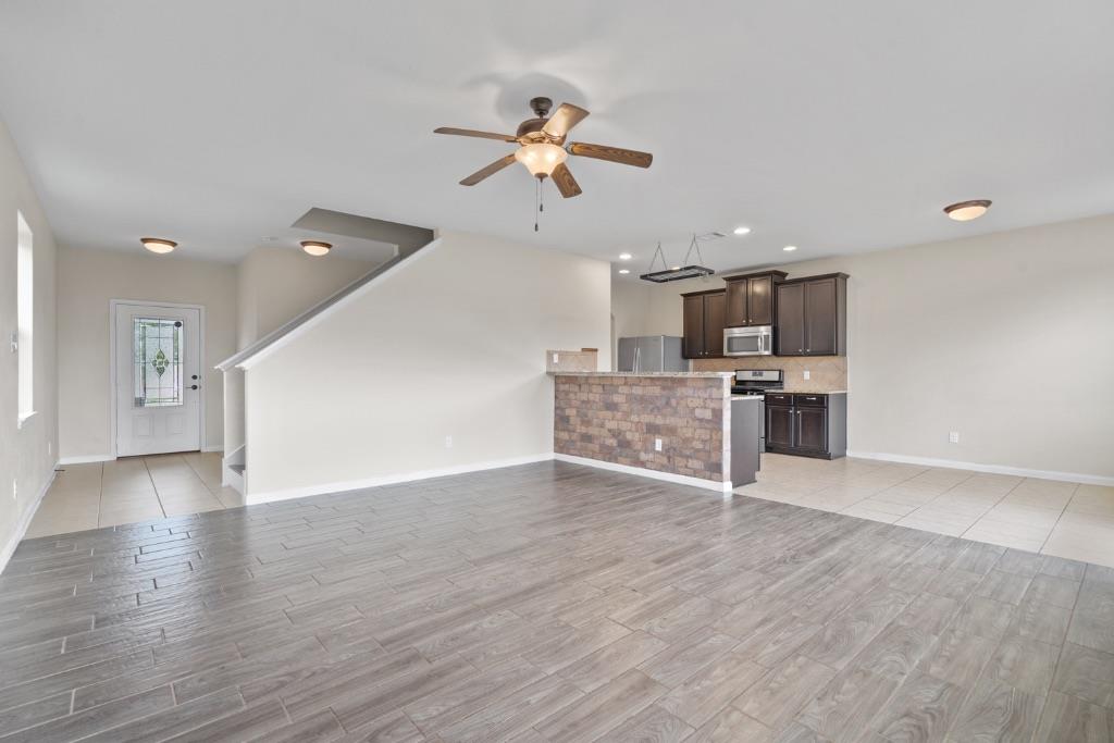 1445 Treeta Trl Property Photo 5