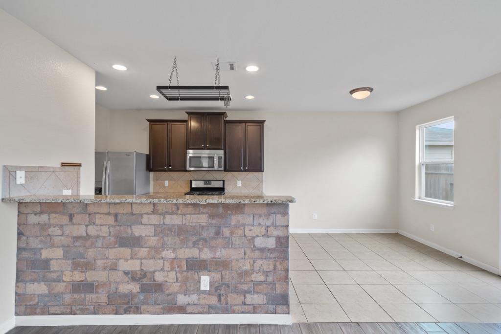1445 Treeta Trl Property Photo 8