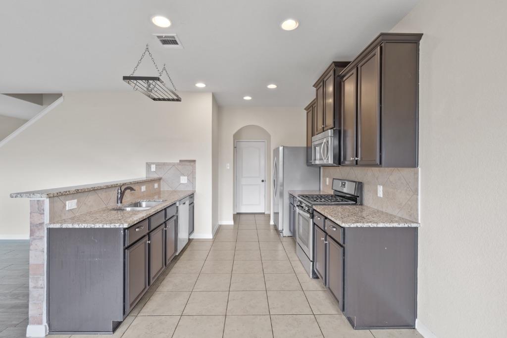 1445 Treeta Trl Property Photo 10