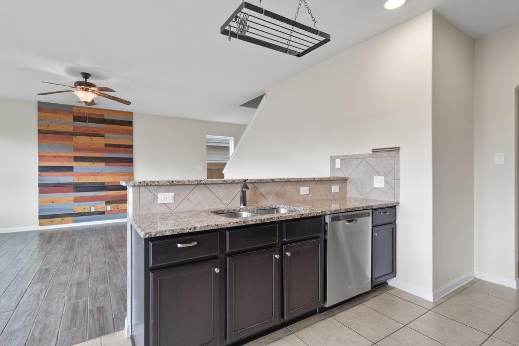 1445 Treeta Trl Property Photo 11