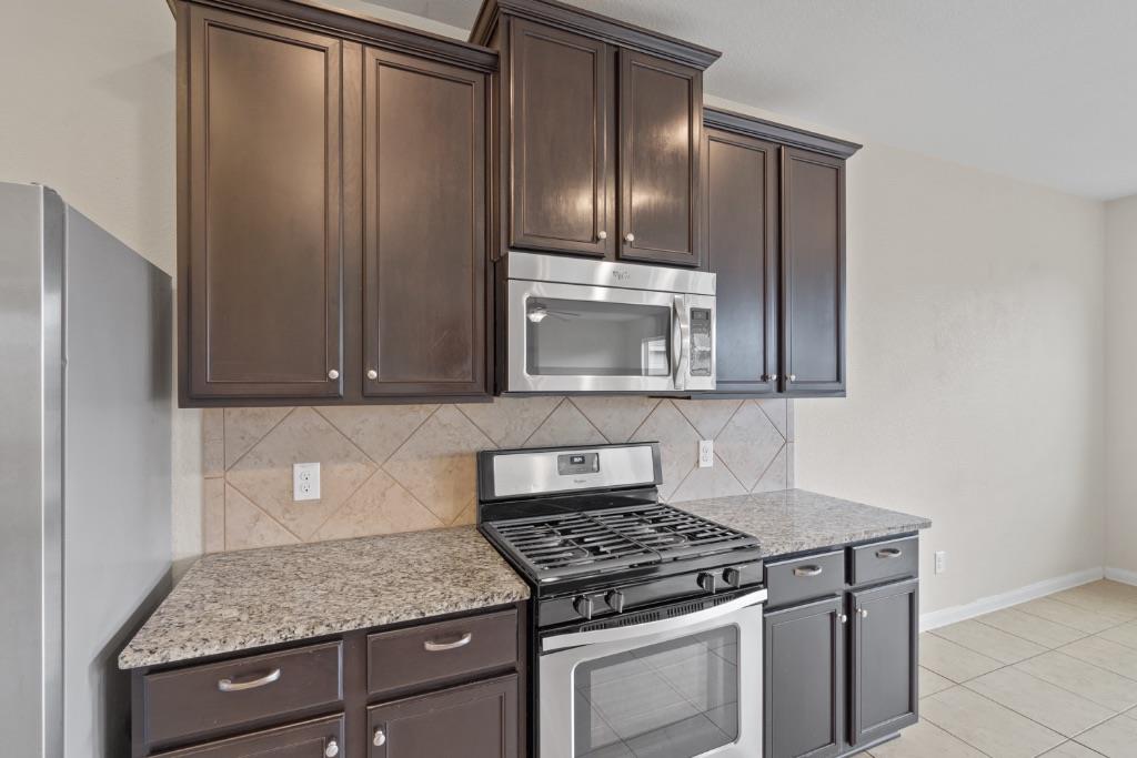1445 Treeta Trl Property Photo 12