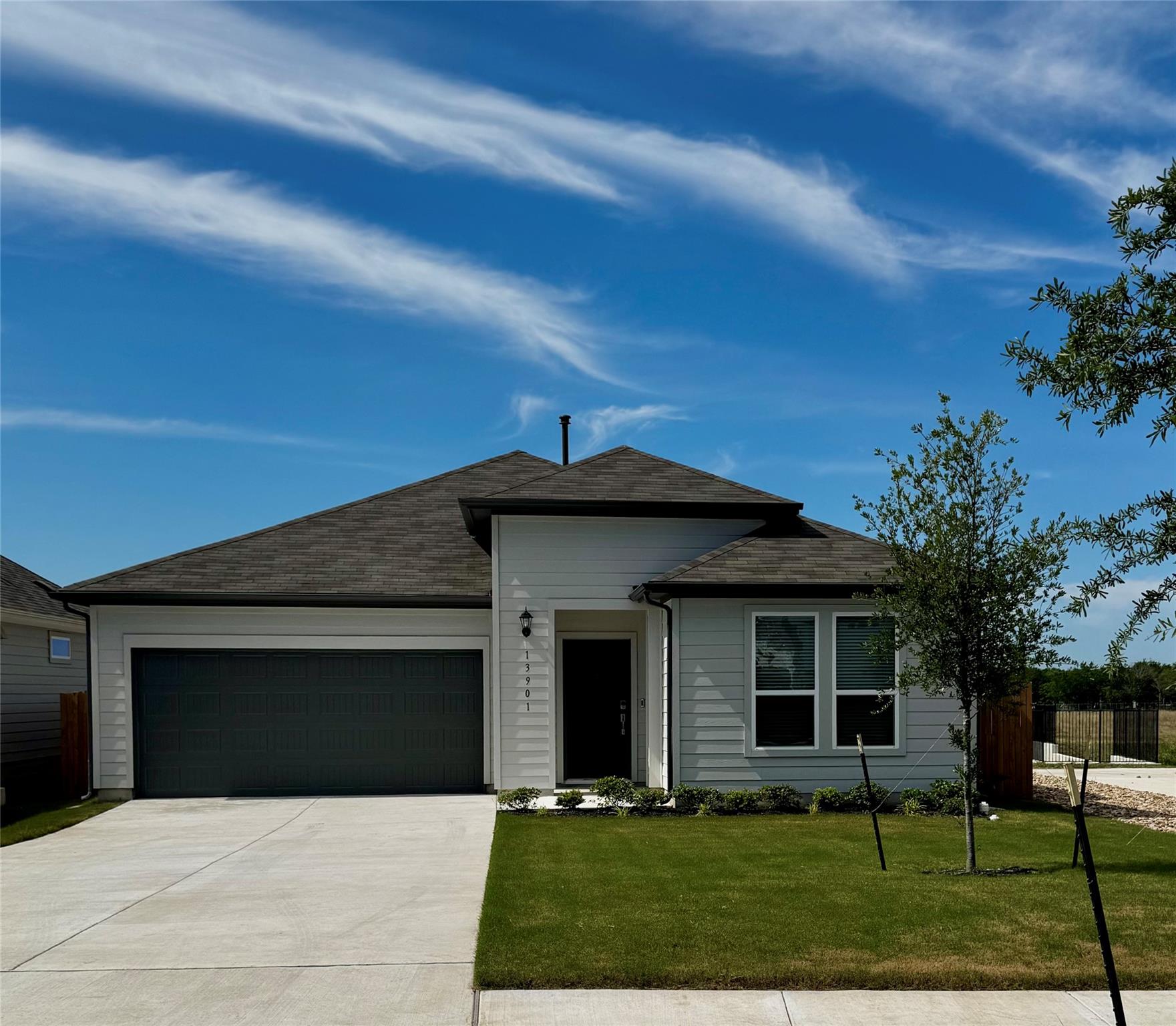 13901 Axel Johanson Dr Property Photo