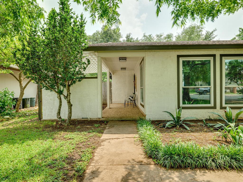 3203 Foster Ln Property Photo 4