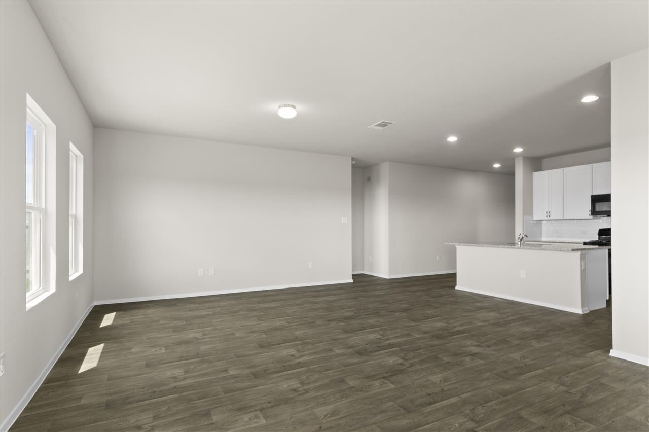 2531 Winding Creek Rd Property Photo 8