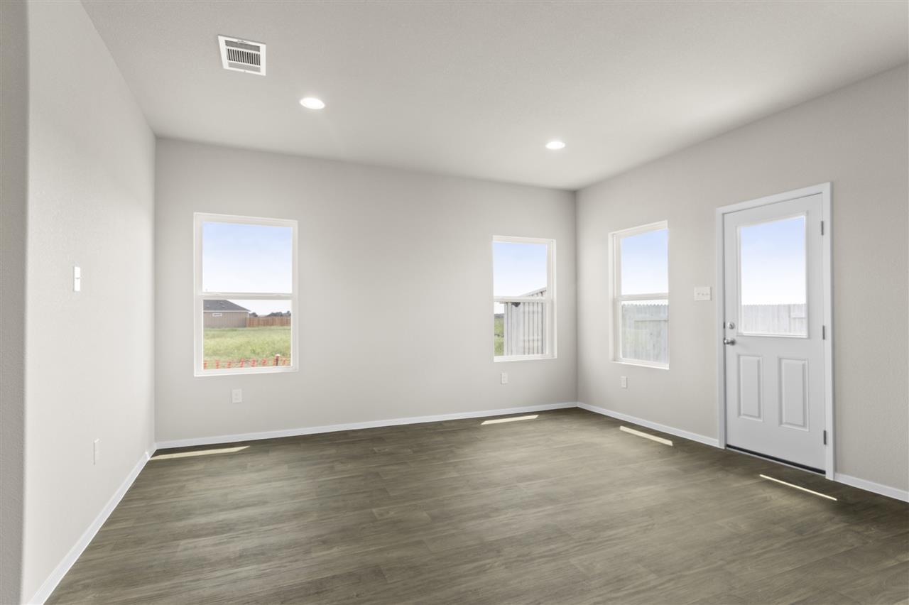 2531 Winding Creek Rd Property Photo 11