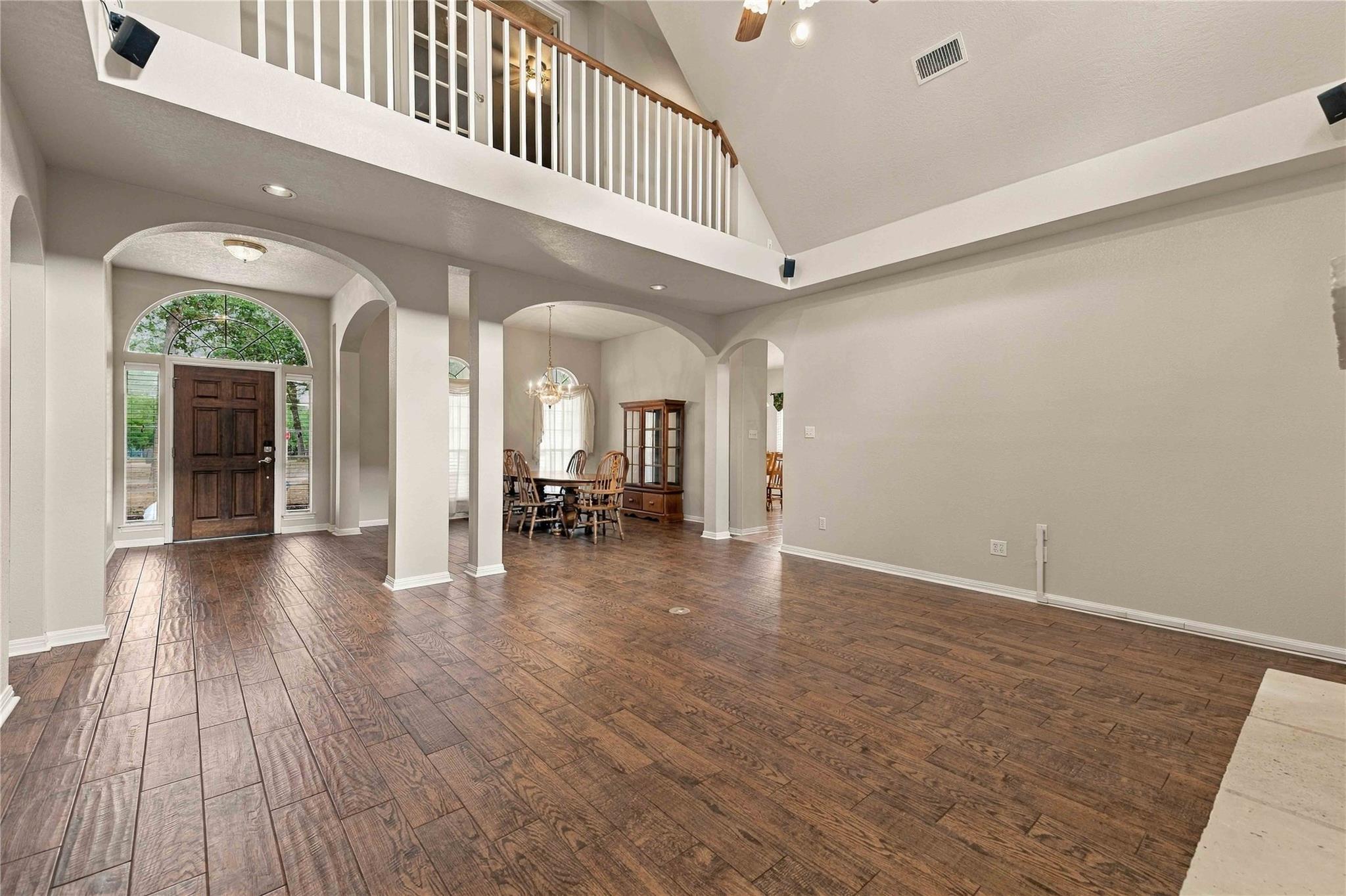 105 Pine Point Cv Property Photo 7