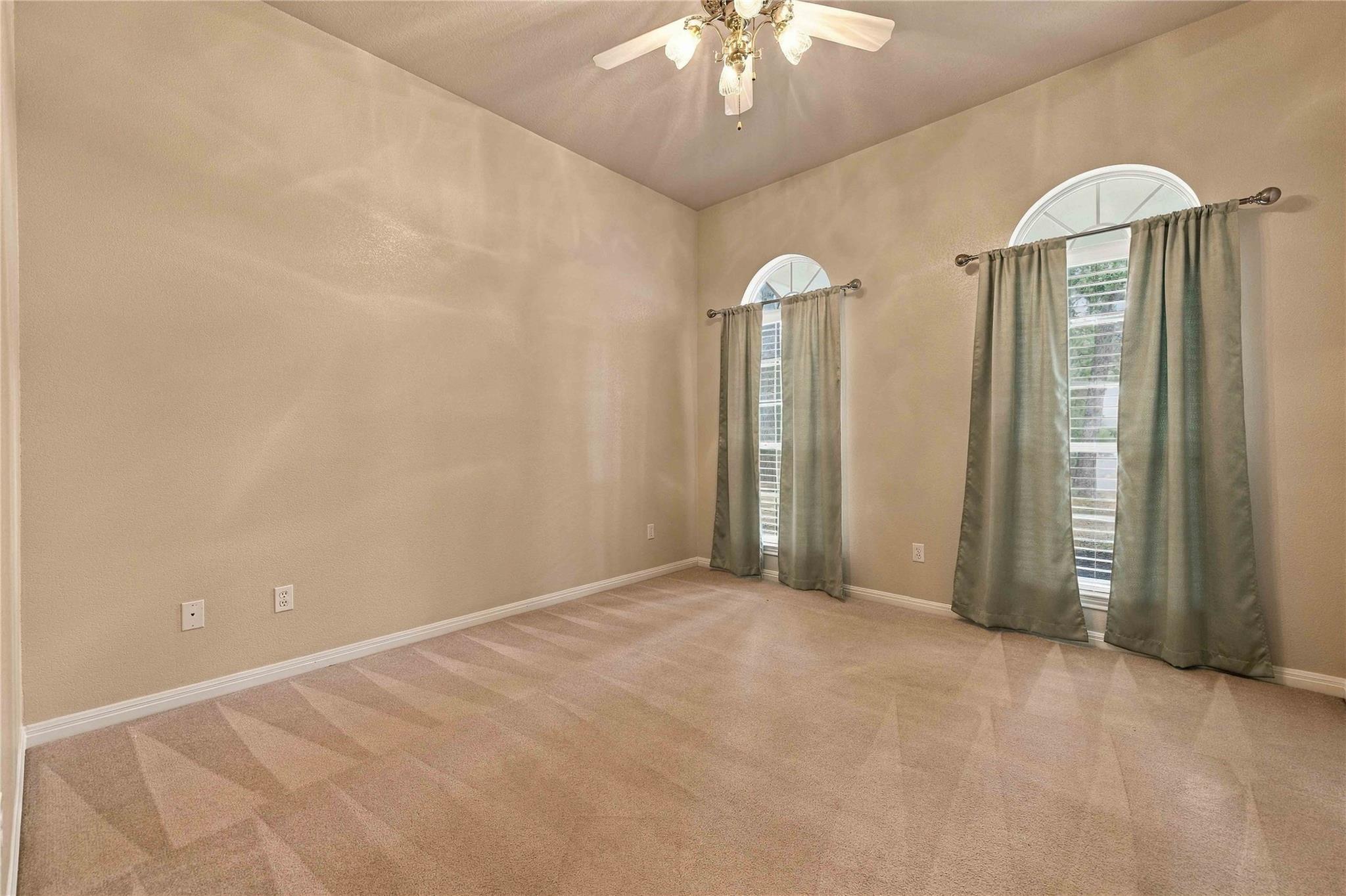 105 Pine Point Cv Property Photo 12