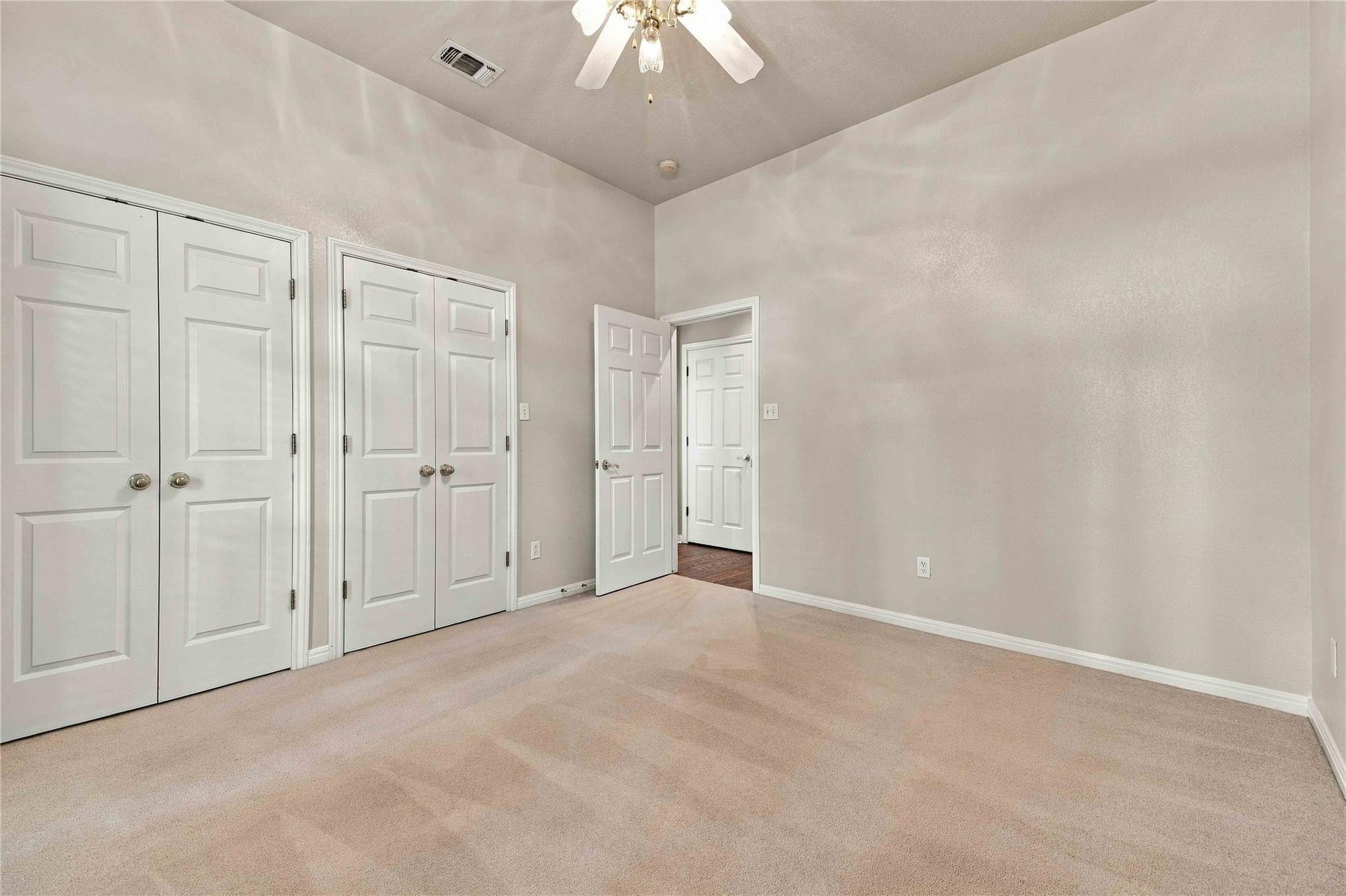 105 Pine Point Cv Property Photo 13