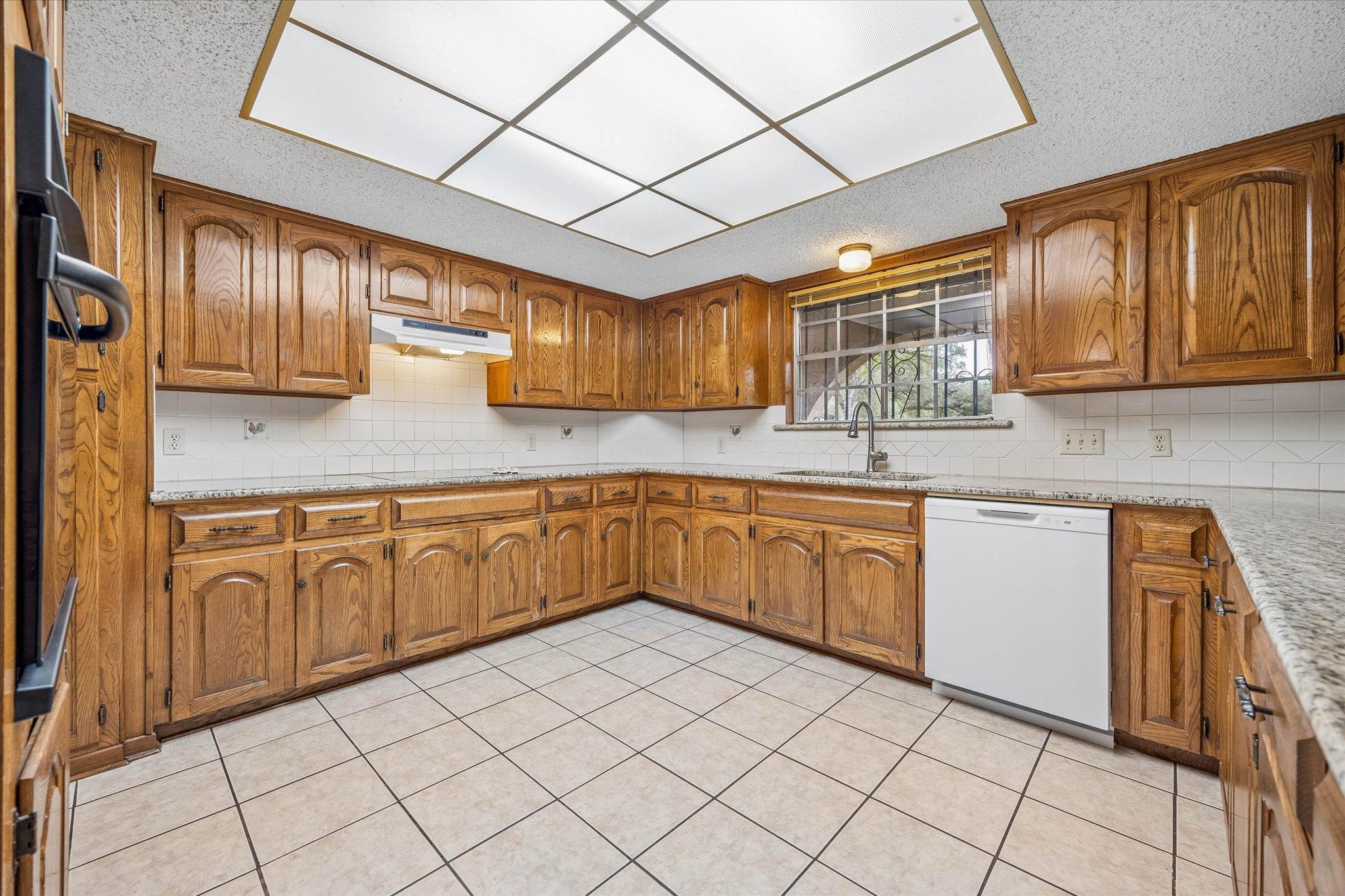 3910 Mcneil Dr Property Photo 10