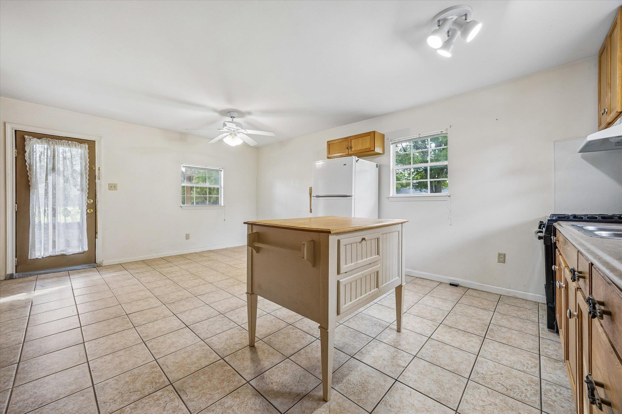 3910 Mcneil Dr Property Photo 26