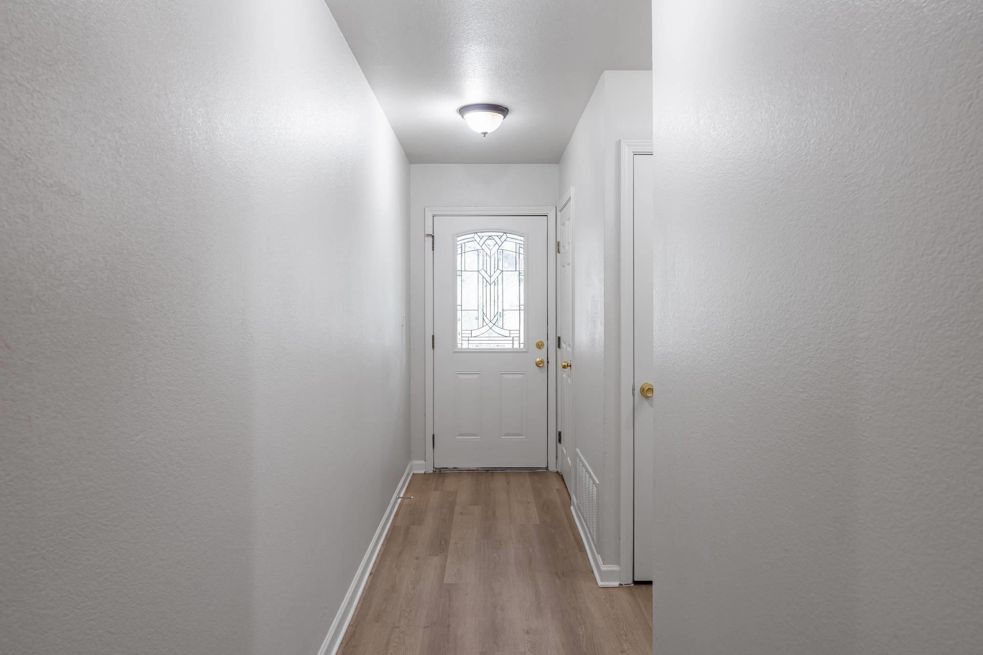8408 Staunton Dr Property Photo 6