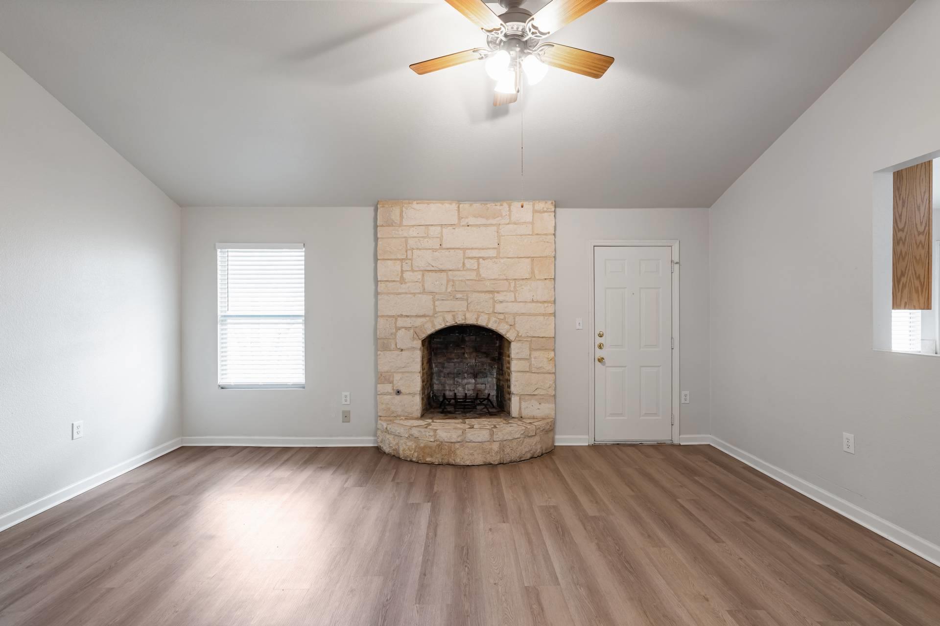 8408 Staunton Dr Property Photo 8