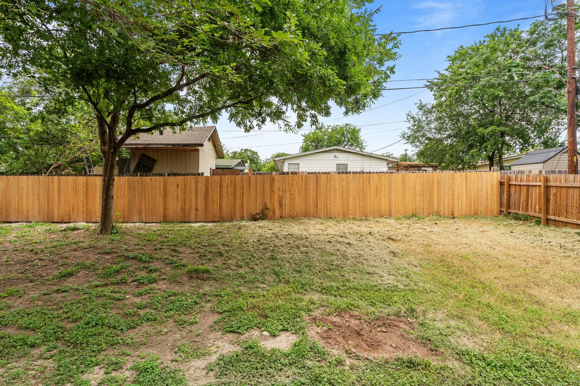 8408 Staunton Dr Property Photo 32