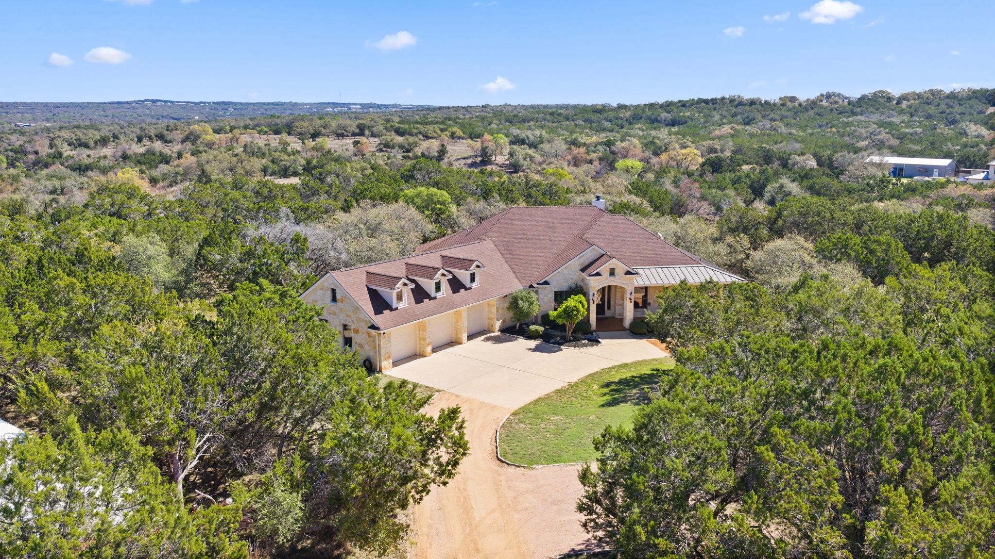 1426 Shelton Ranch Rd Property Photo 1