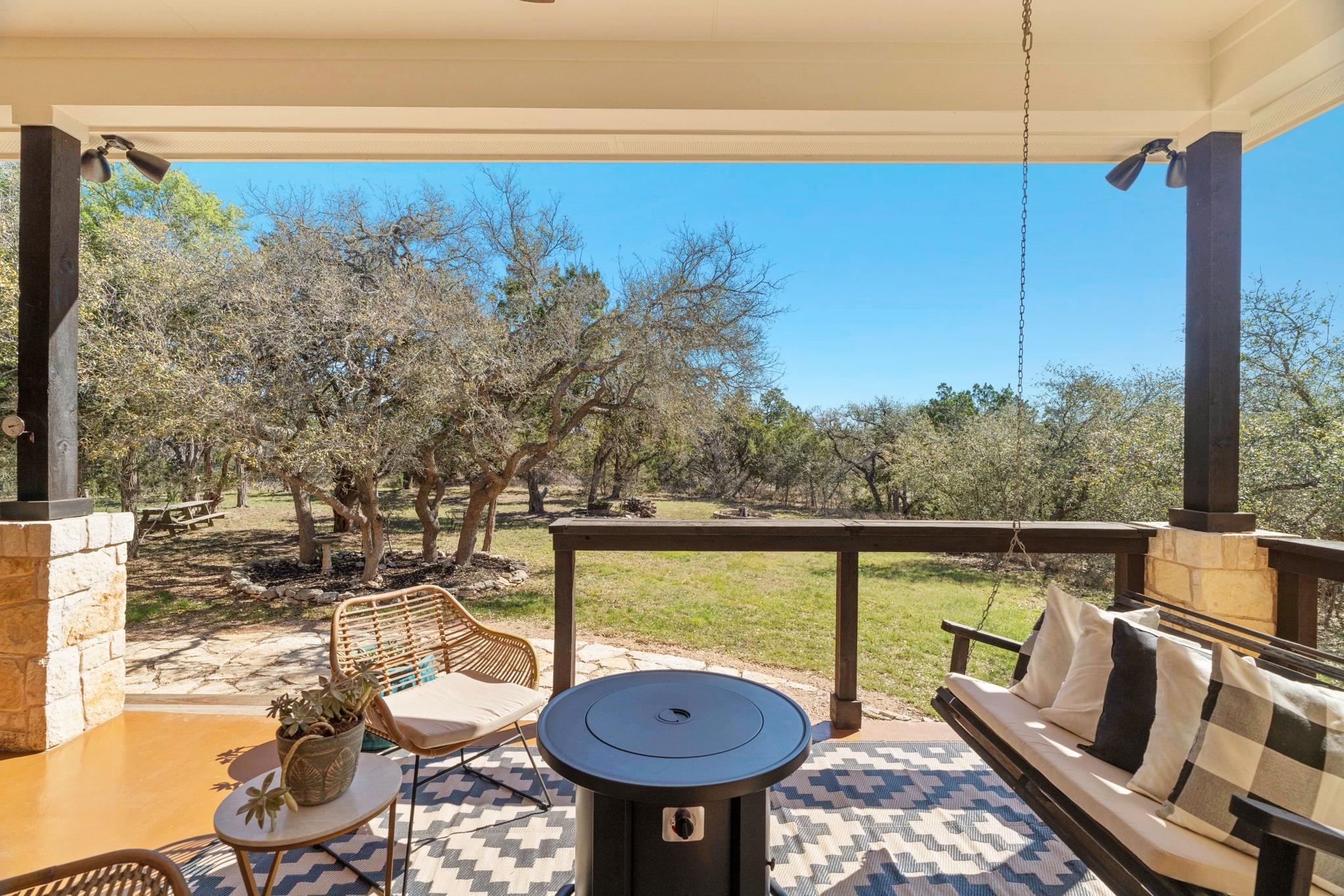 1426 Shelton Ranch Rd Property Photo 6
