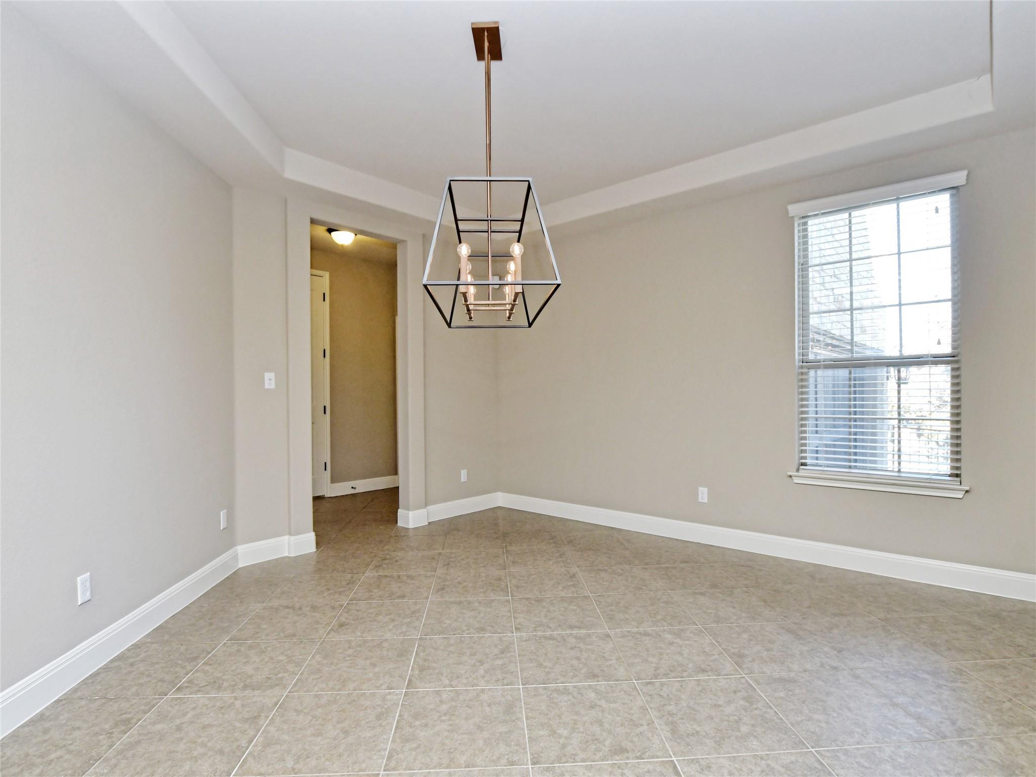 15205 Joseph Dr Property Photo 5